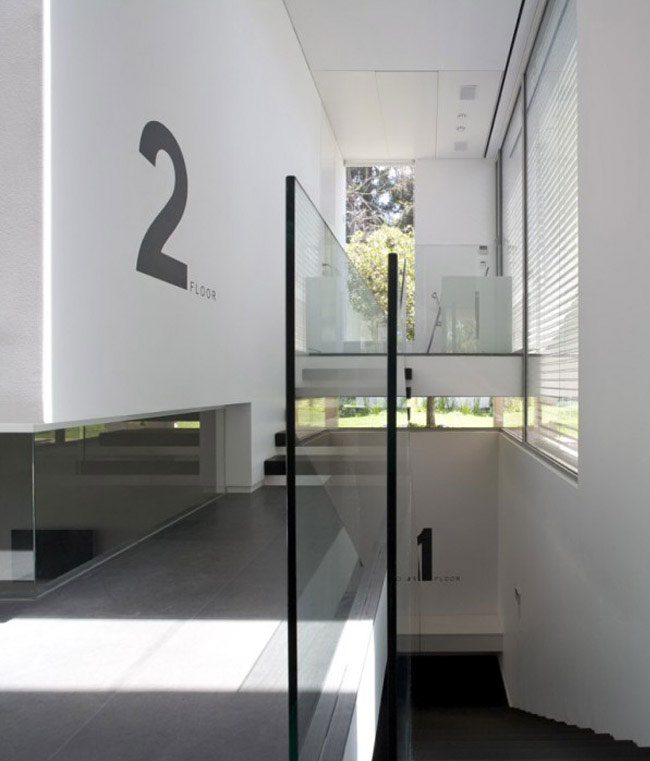 corridor-stairs