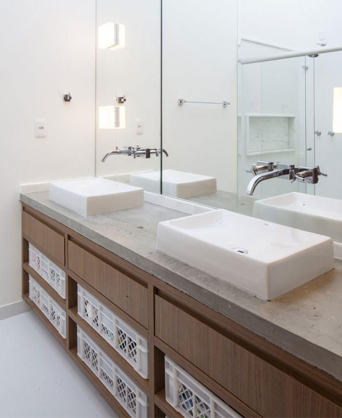 brasilian-house-bathroom-sink2