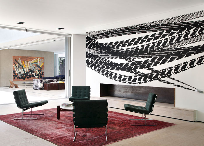 living-room-walls-contemporary-artwork