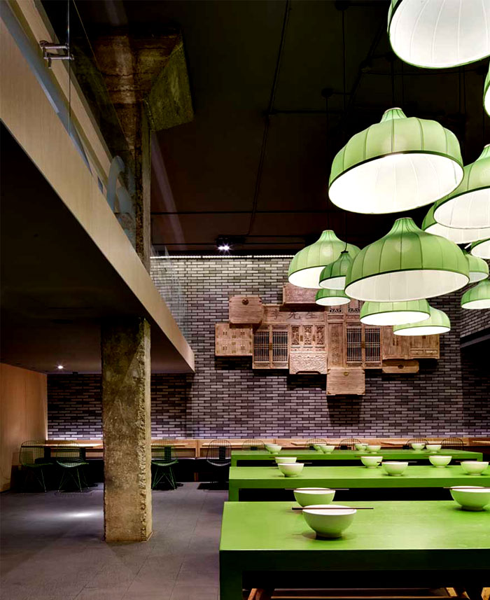 tasteful-combination-vintage-elements-contemporary-urban-architecture