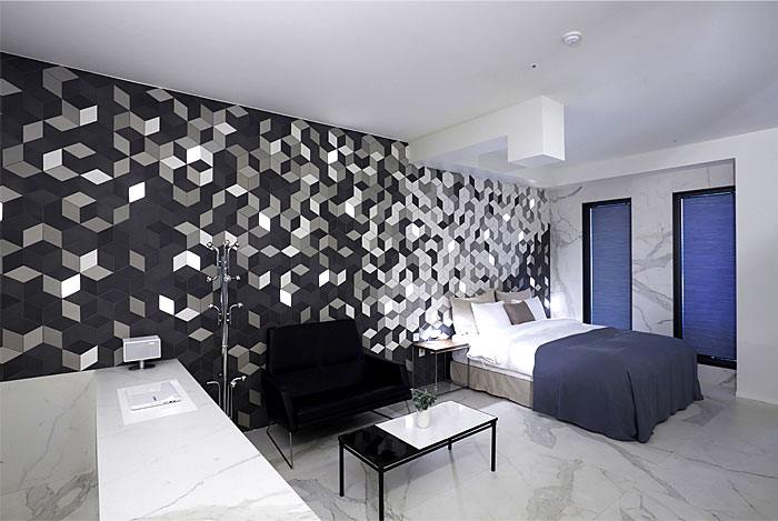 snow-hotel-marble-decor