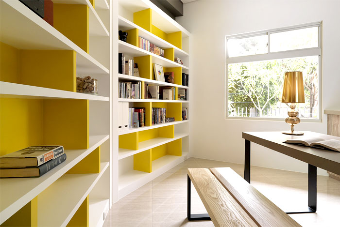 bookshelves-yellow-palette