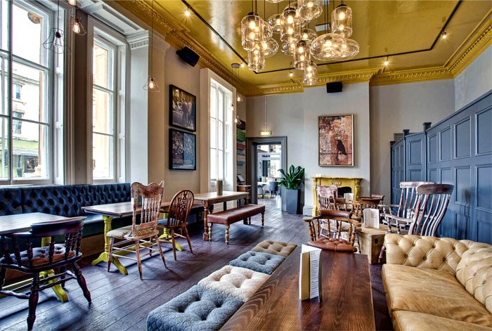 exaggerated-furnishings-restaurant-floor