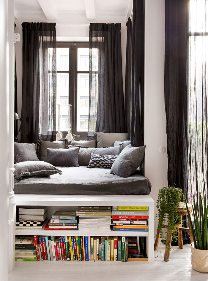 22 Ideas to Hide a Guest Bed cozy reading sleeping nook idea