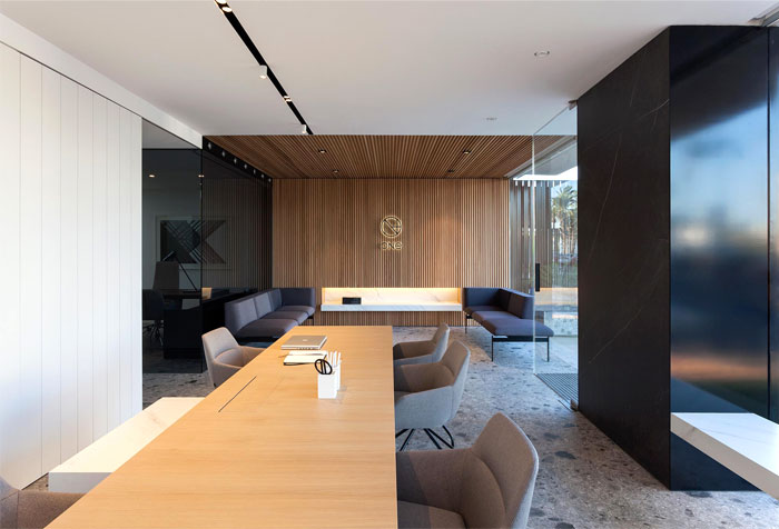 manuel garcia office grupo one 11
