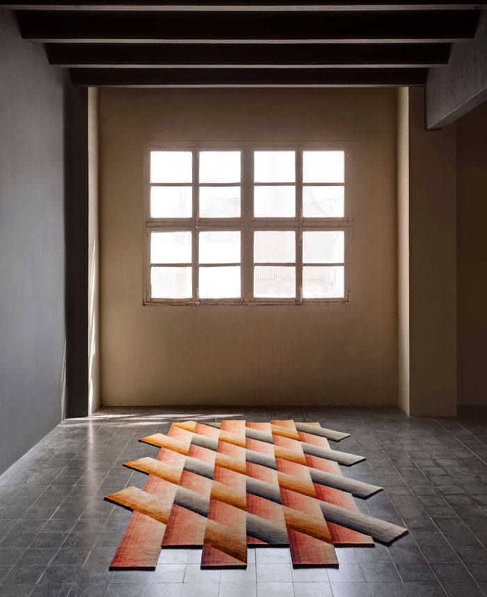 Patricia Urquiola Creates Mirage Rug for GAN - InteriorZine