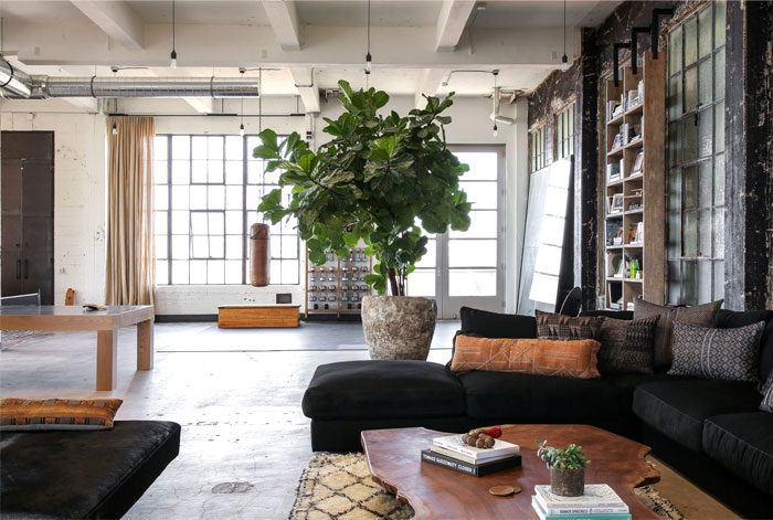 40 Office and Home Gym Ideas - Get Back on Track After the Holidays venice loft industrial decor home gym 1