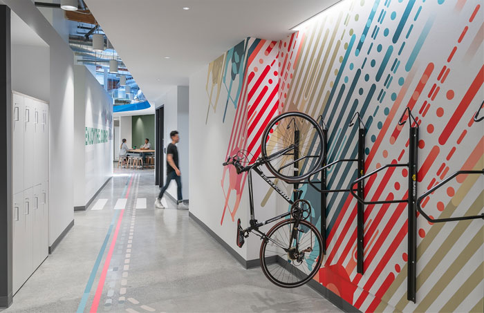 https://www.interiorzine.com/wp-content/uploads/2019/08/colorful-linkedin-office-wayfinding-system-3.jpg